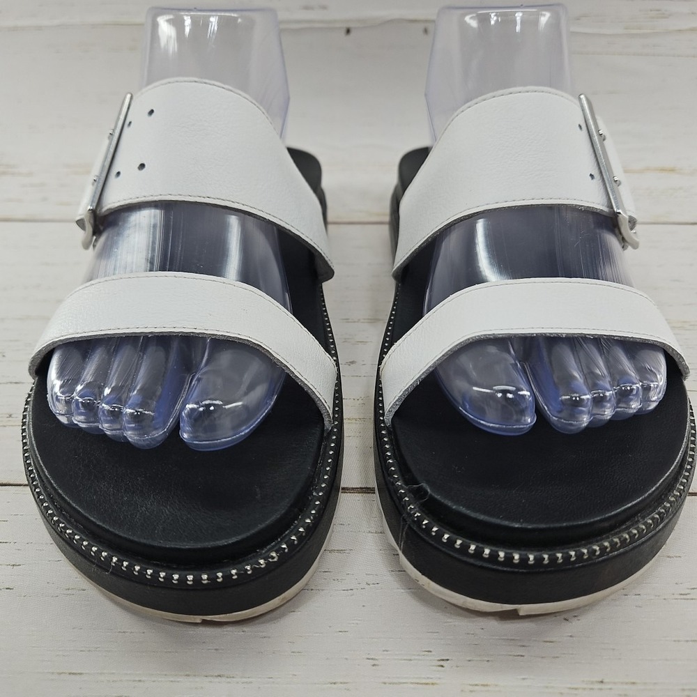 Sorel Roaming Buckle Womens 10 White Leather Two Strap Slide Slip On Sandal - Picture 4 of 9